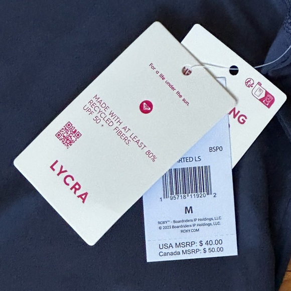 BNWT Roxy Woman's Rash Guard - Picture 3 of 3